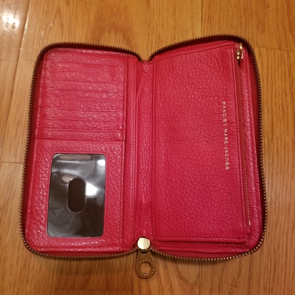 Marc by Marc Jacobs quilted zip wallet - Picture 9 of 13